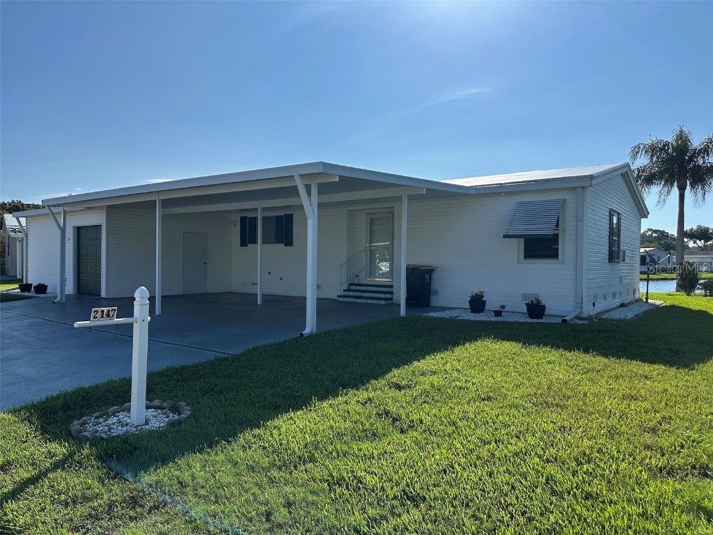 2147 Cypress Cross Drive Lakeland FL 33810 - CYPRESS LAKES L4947327 image1