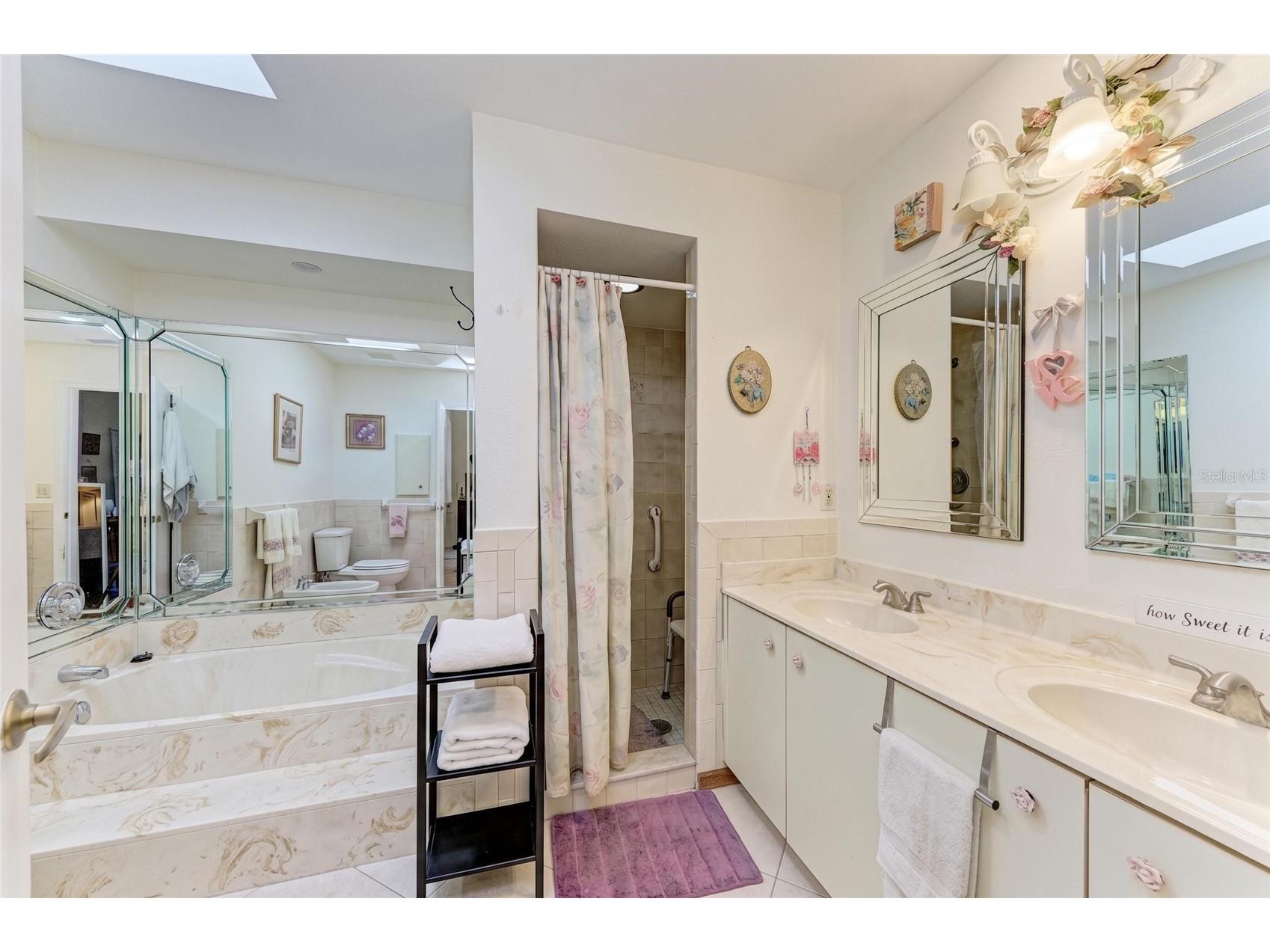 2147 Floribanna Street North Port FL 34287 A4699347 image10