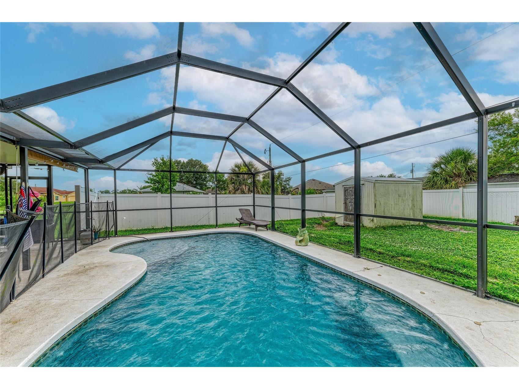 2147 Floribanna Street North Port FL 34287 A4699347 image16