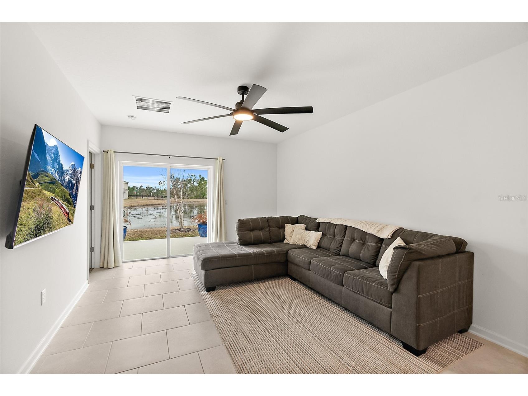 2147 Green Valley Street Daytona Beach FL 32124 V4947398 image5