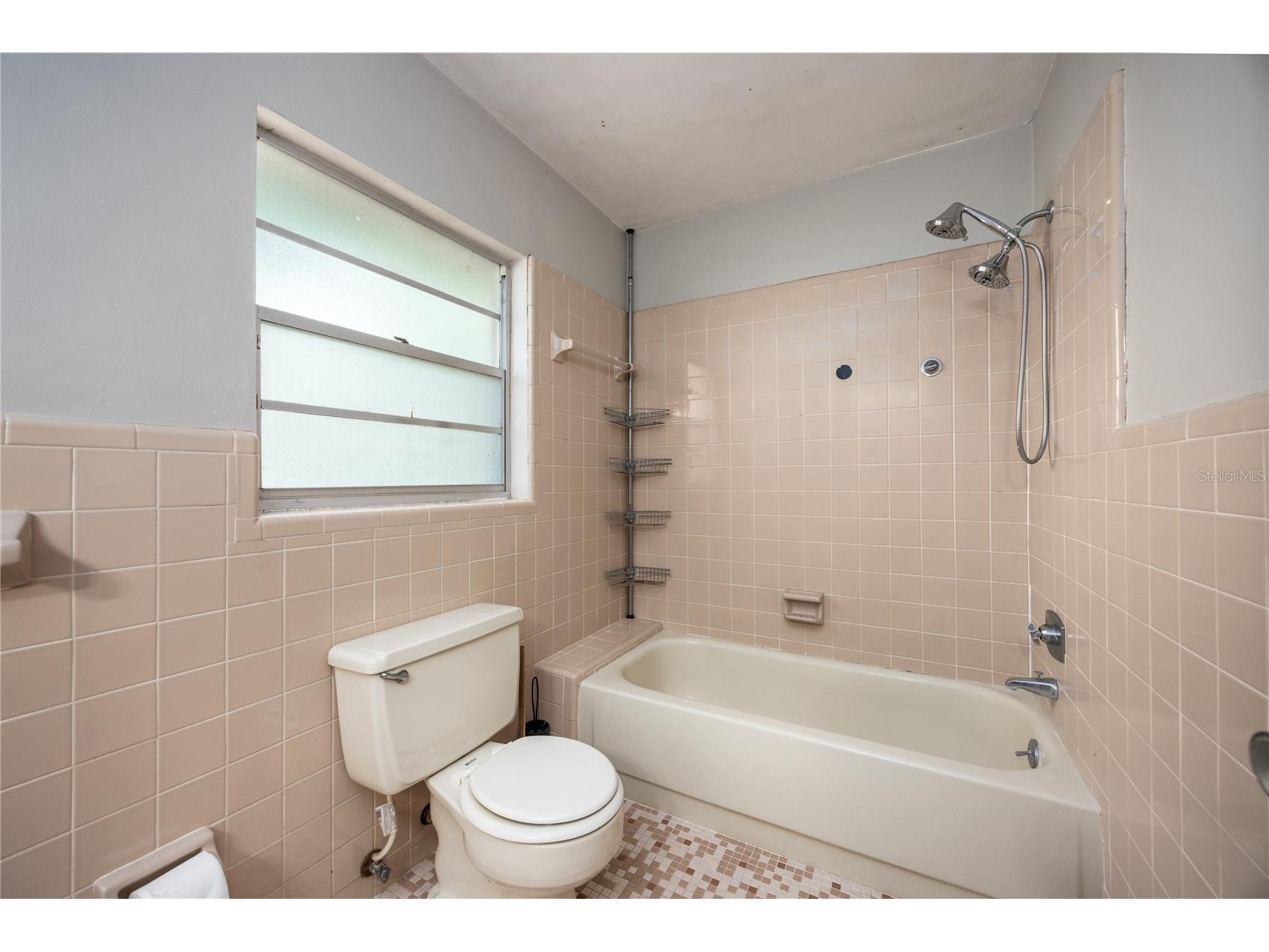 2147 NW 7th Place Gainesville FL 32603 GC531675 image27