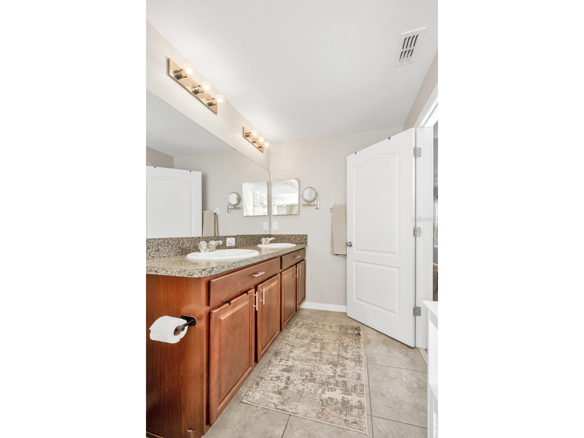 2148 Golden Falcon Drive Ruskin FL 33570 TB8529489 image23