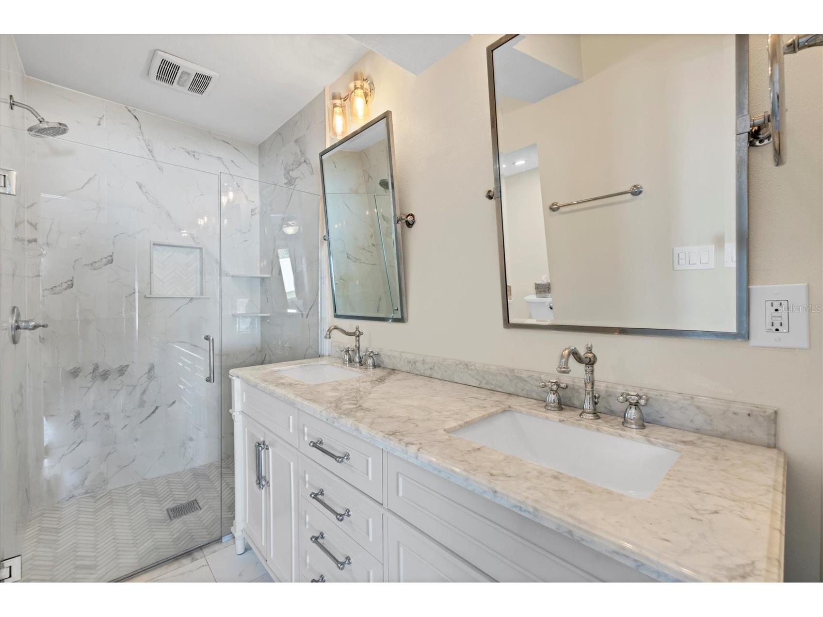 2149 Wason Road Sarasota FL 34231 A4682139 image17