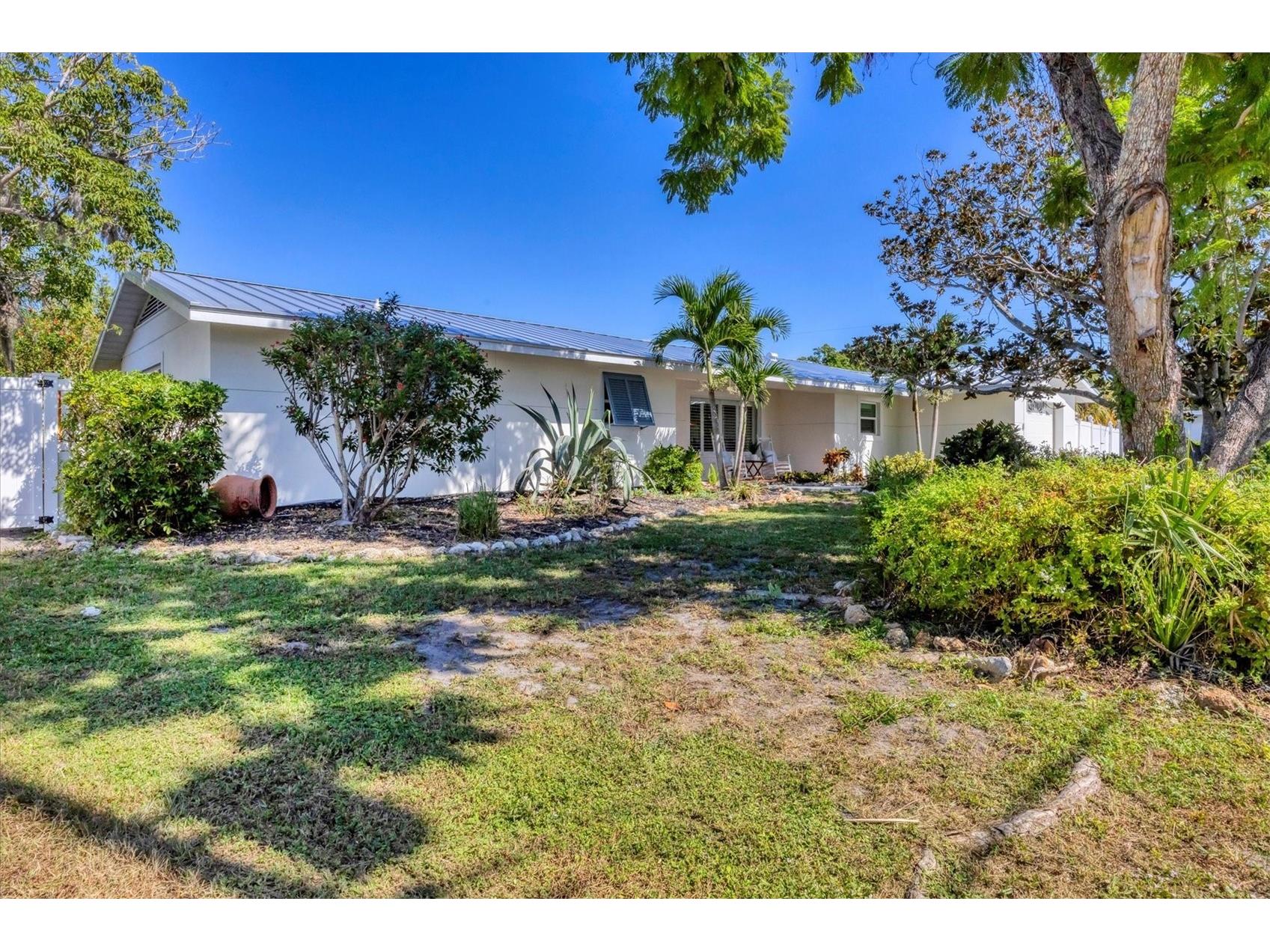 2149 Wason Road Sarasota FL 34231 A4682139 image4