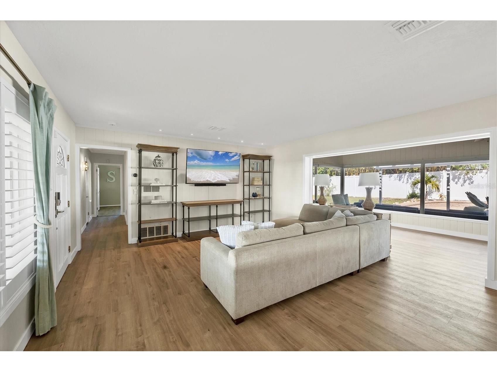 2149 Wason Road Sarasota FL 34231 A4682139 image5