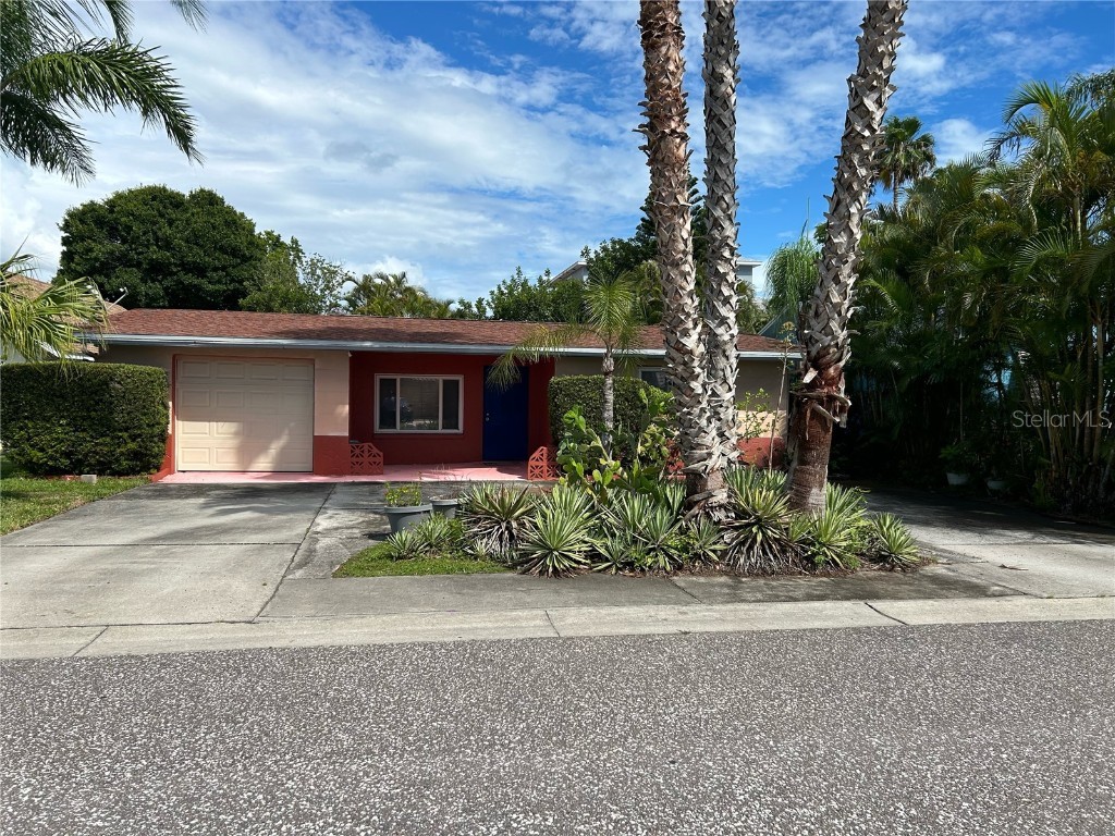 215 176th Terrace Drive E Redington Shores FL 33708 U8248052 image1
