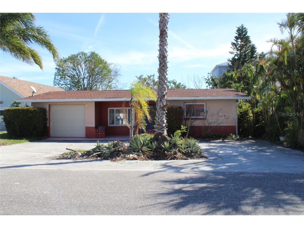 215 176th Terrace Drive E Redington Shores FL 33708 TB8335100 image1
