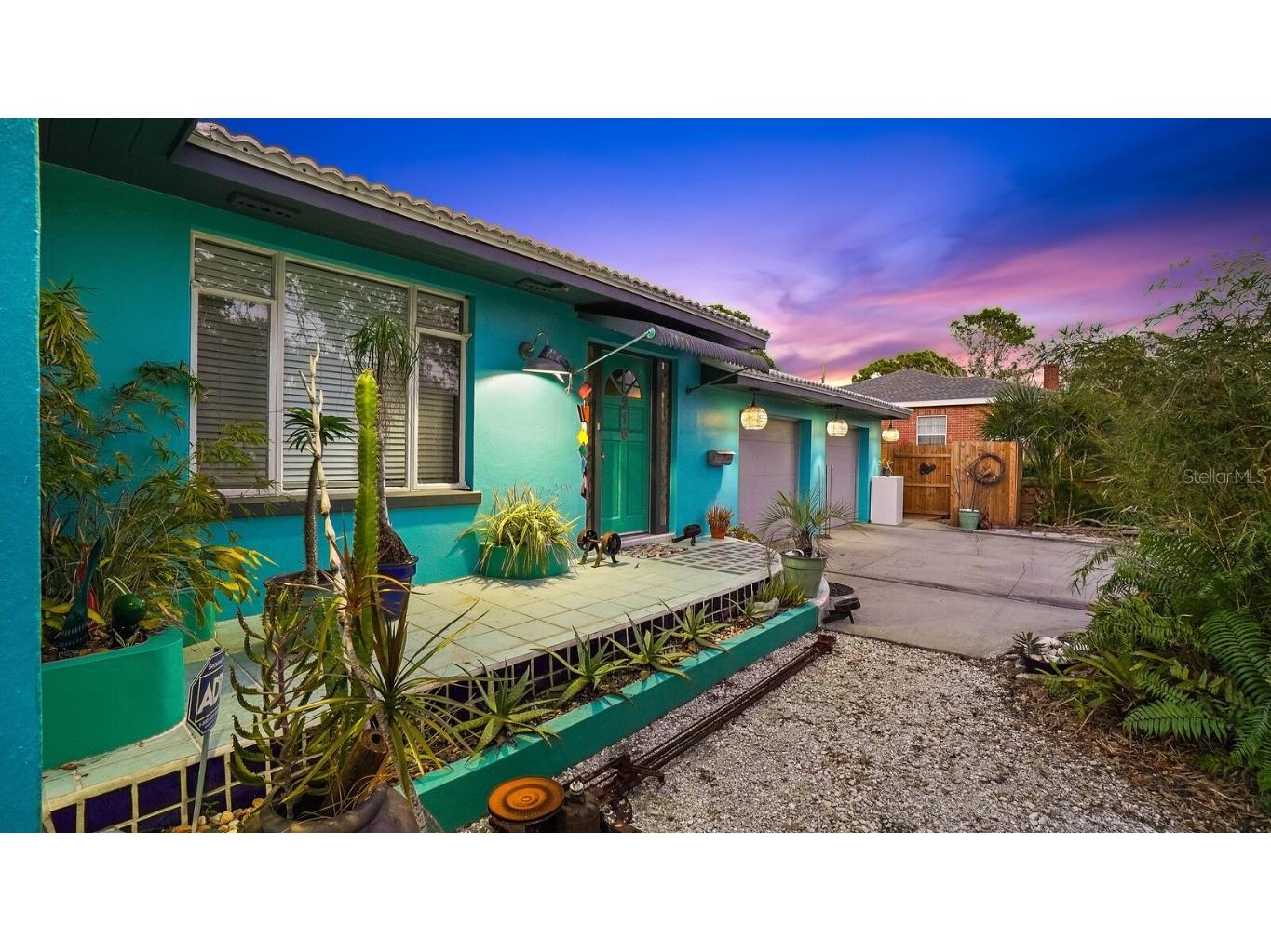 215 22nd Avenue S Saint Petersburg FL 33705 U8139386 image1