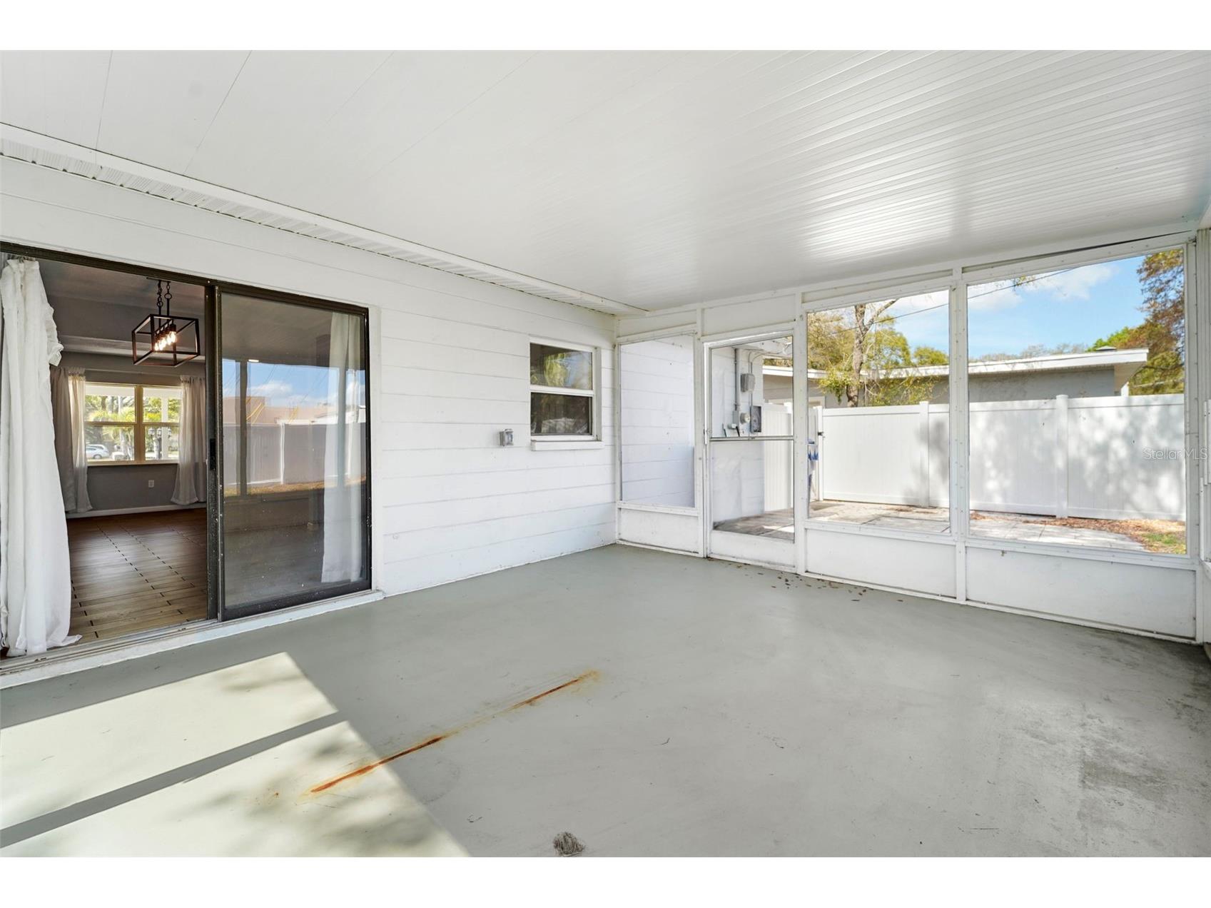 215 36th Street SE Largo FL 33771 TB8483381 image14