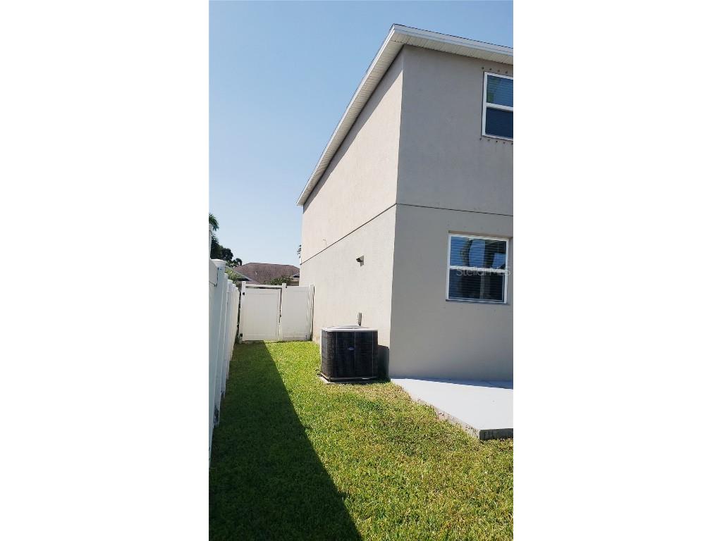 215 63rd Drive E Bradenton FL 34203 A4649100 image6