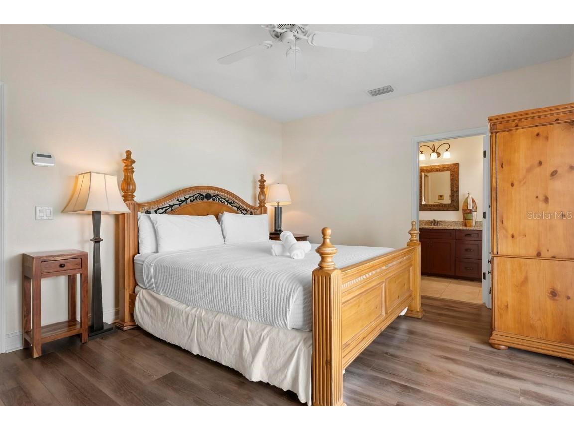 215 65th Street Holmes Beach FL 34217 A4652336 image29