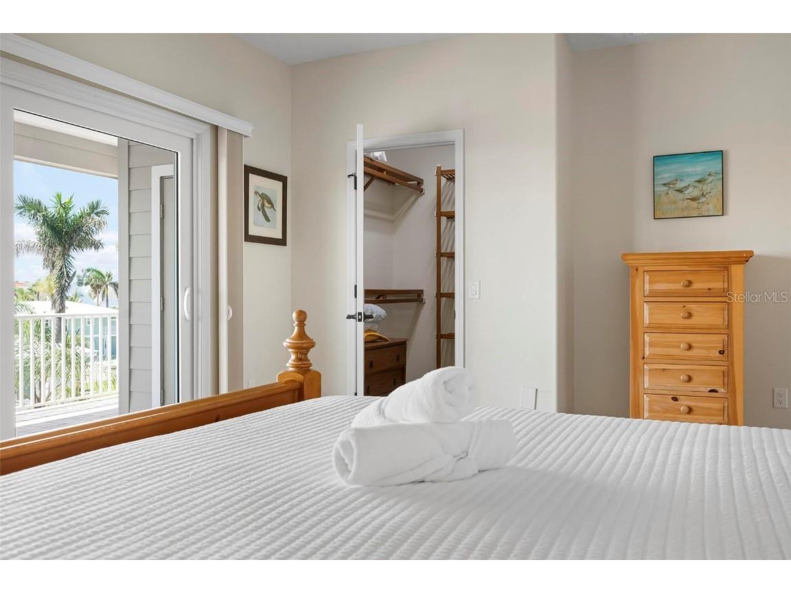 215 65th Street Holmes Beach FL 34217 A4652336 image33