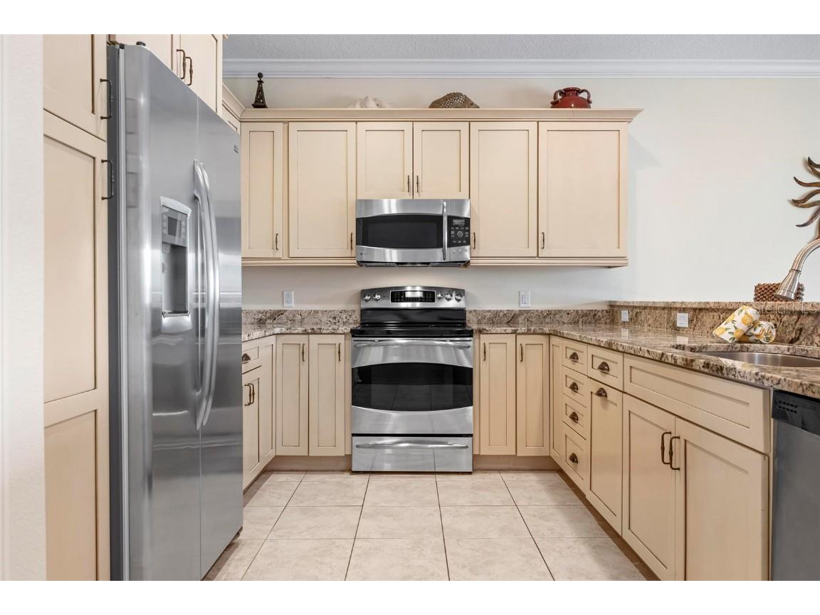 215 65th Street Holmes Beach FL 34217 A4652336 image6