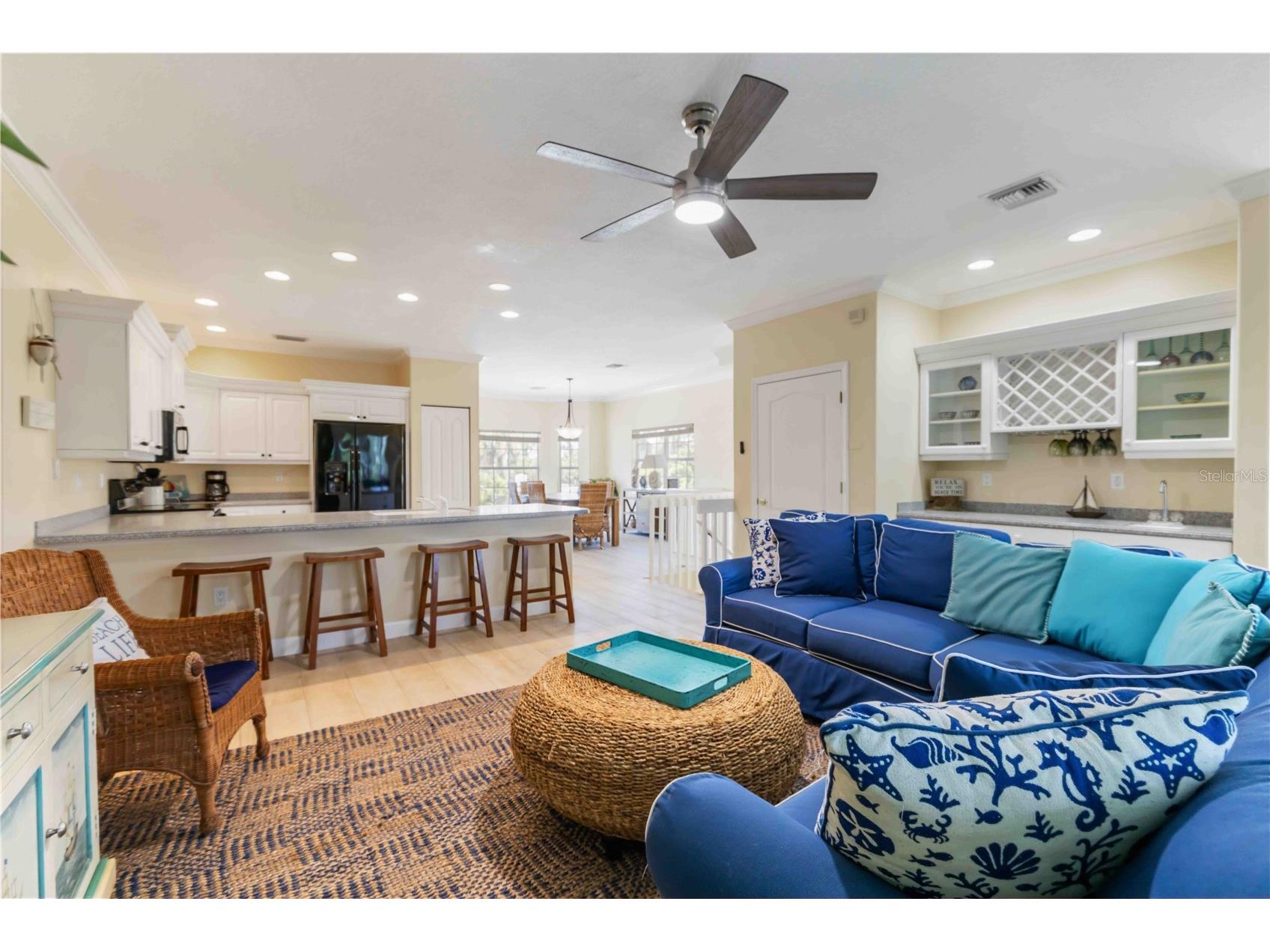 215 81st Street Holmes Beach FL 34217 A4690200 image11