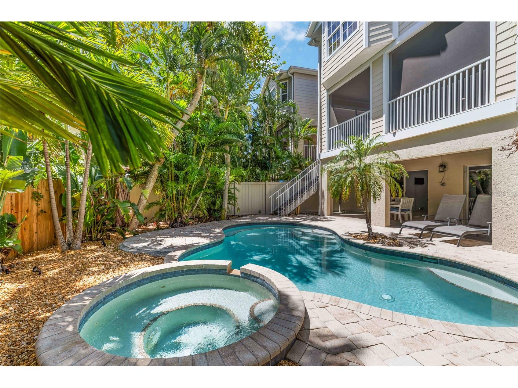 215 81st Street Holmes Beach FL 34217 A4690200 image3