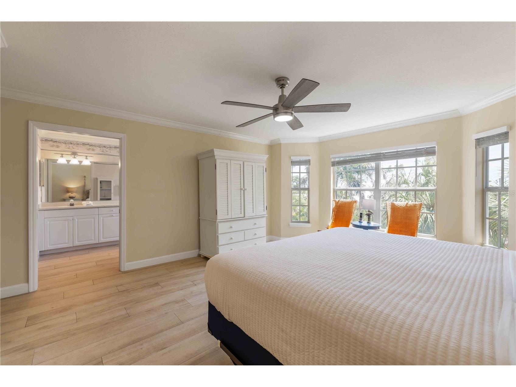 215 81st Street Holmes Beach FL 34217 A4690200 image39