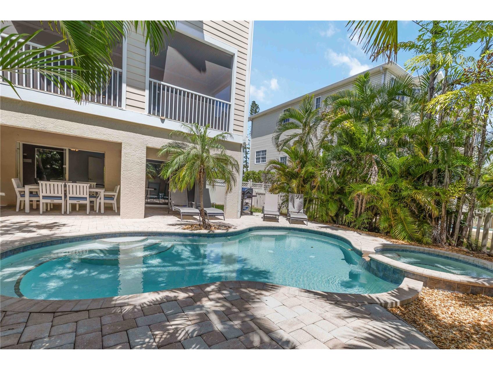 215 81st Street Holmes Beach FL 34217 A4690200 image4