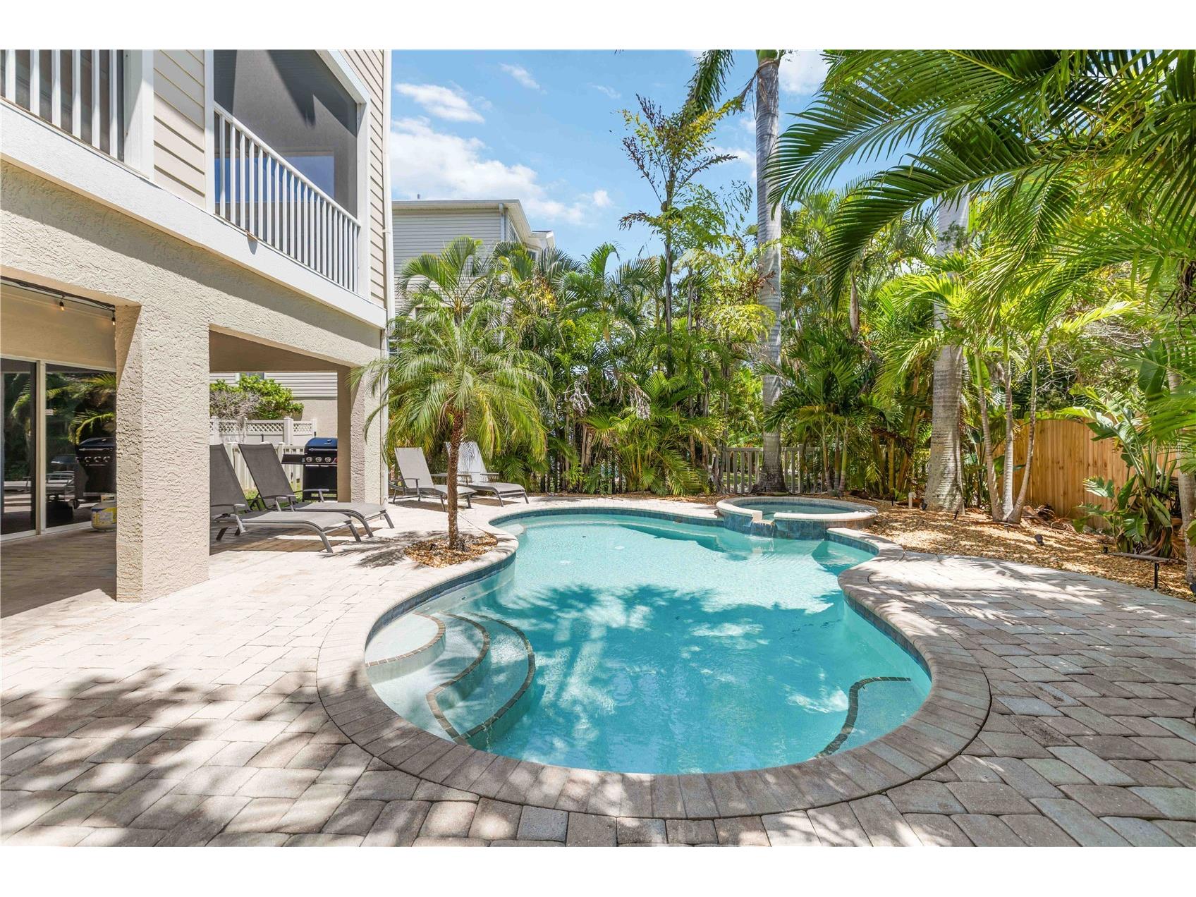 215 81st Street Holmes Beach FL 34217 A4690200 image46