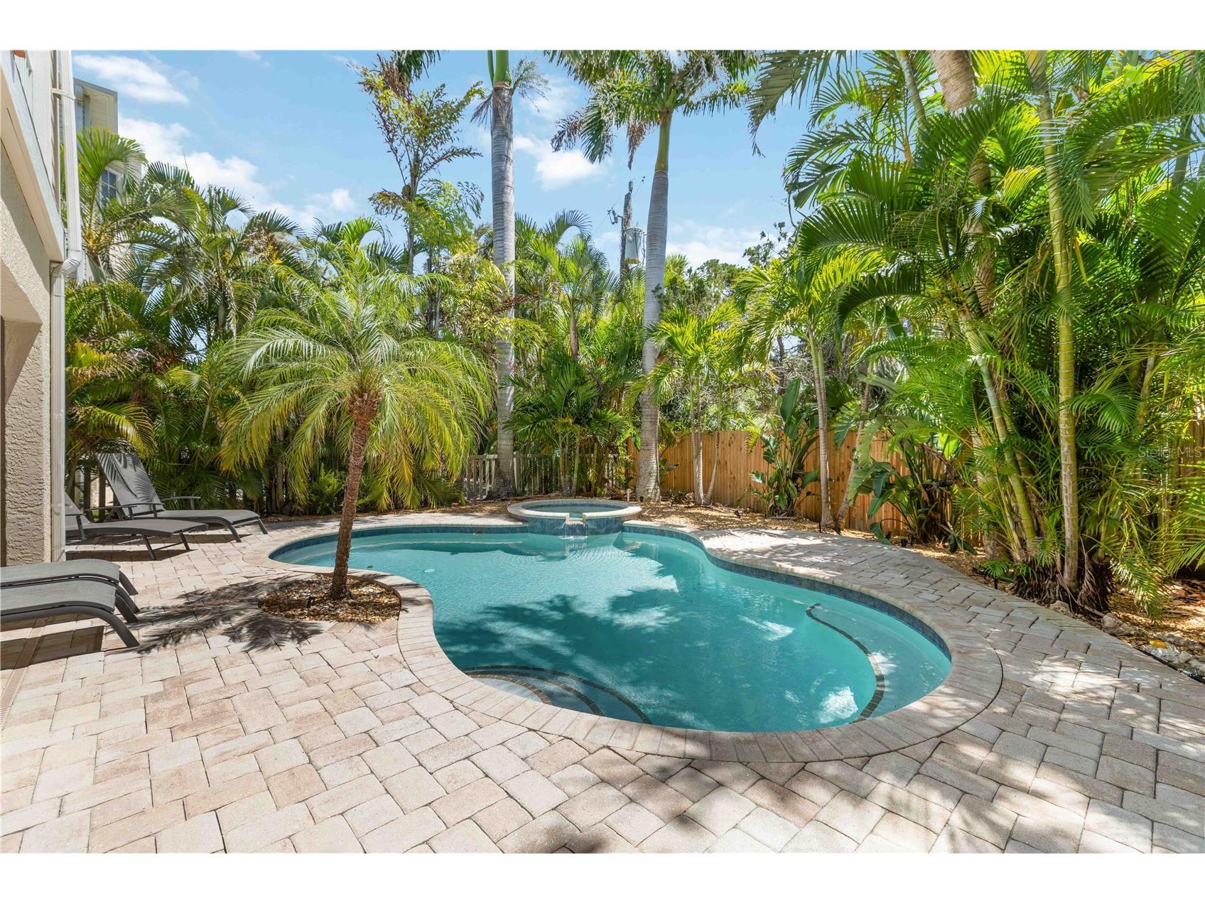 215 81st Street Holmes Beach FL 34217 A4690200 image47