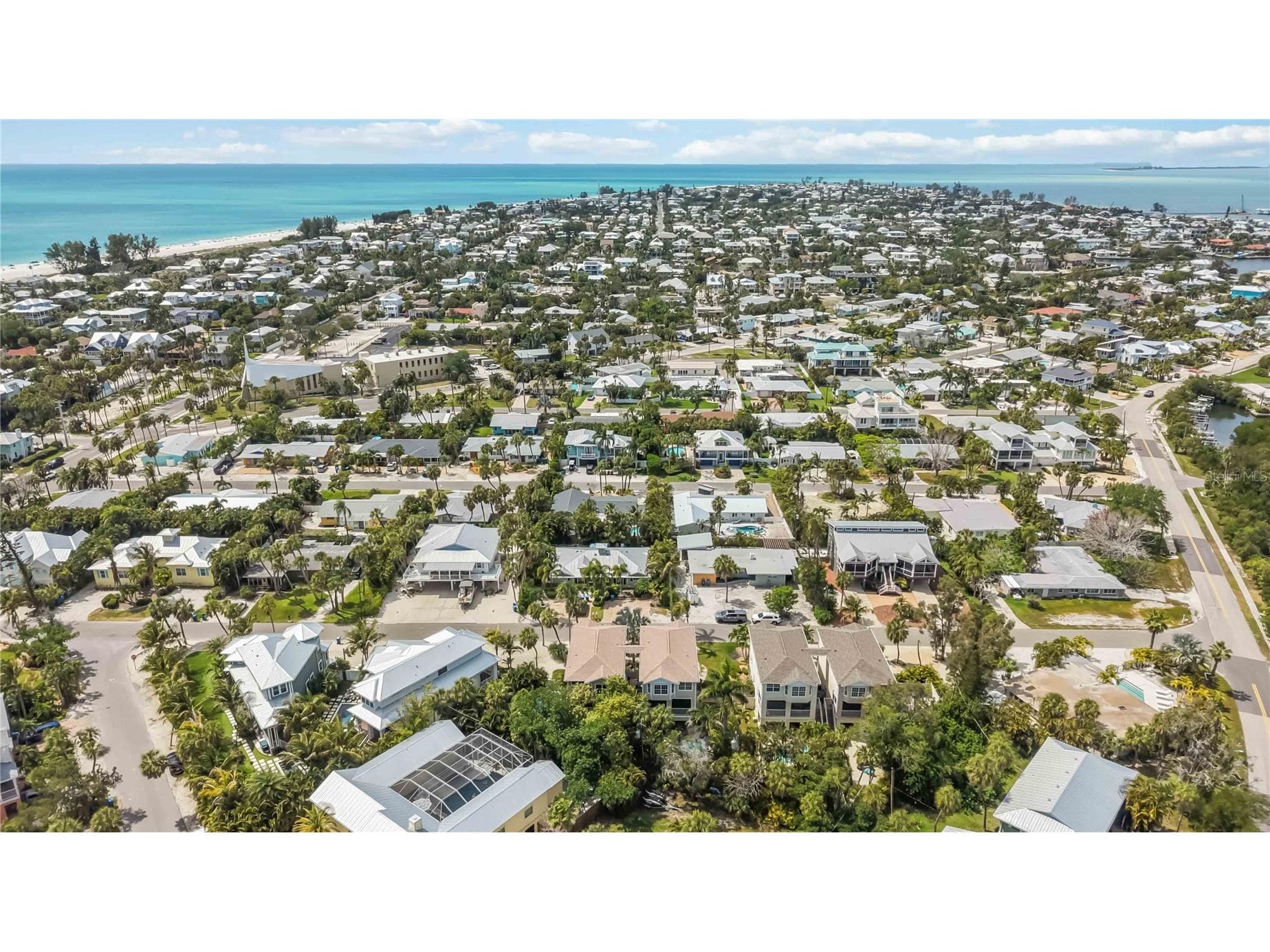 215 81st Street Holmes Beach FL 34217 A4690200 image61