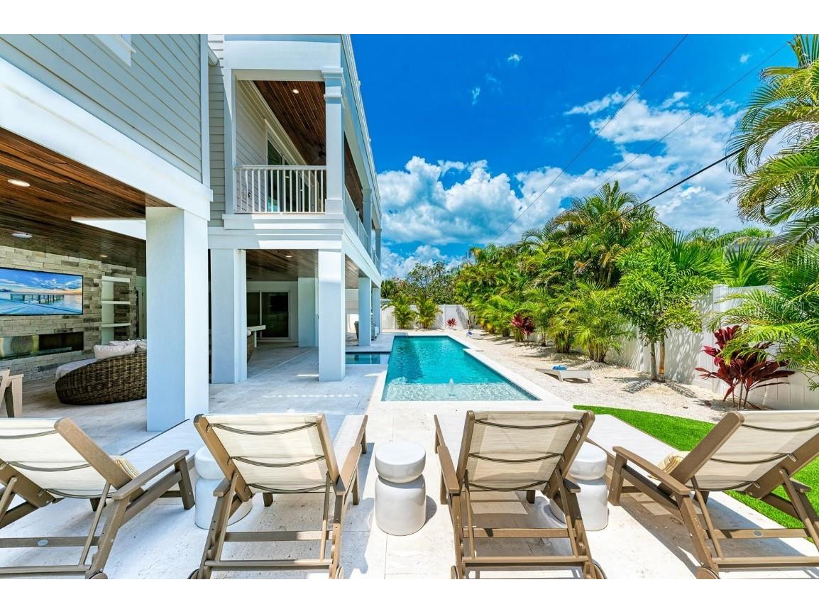 215 83rd Street Holmes Beach FL 34217 A4643754 image11