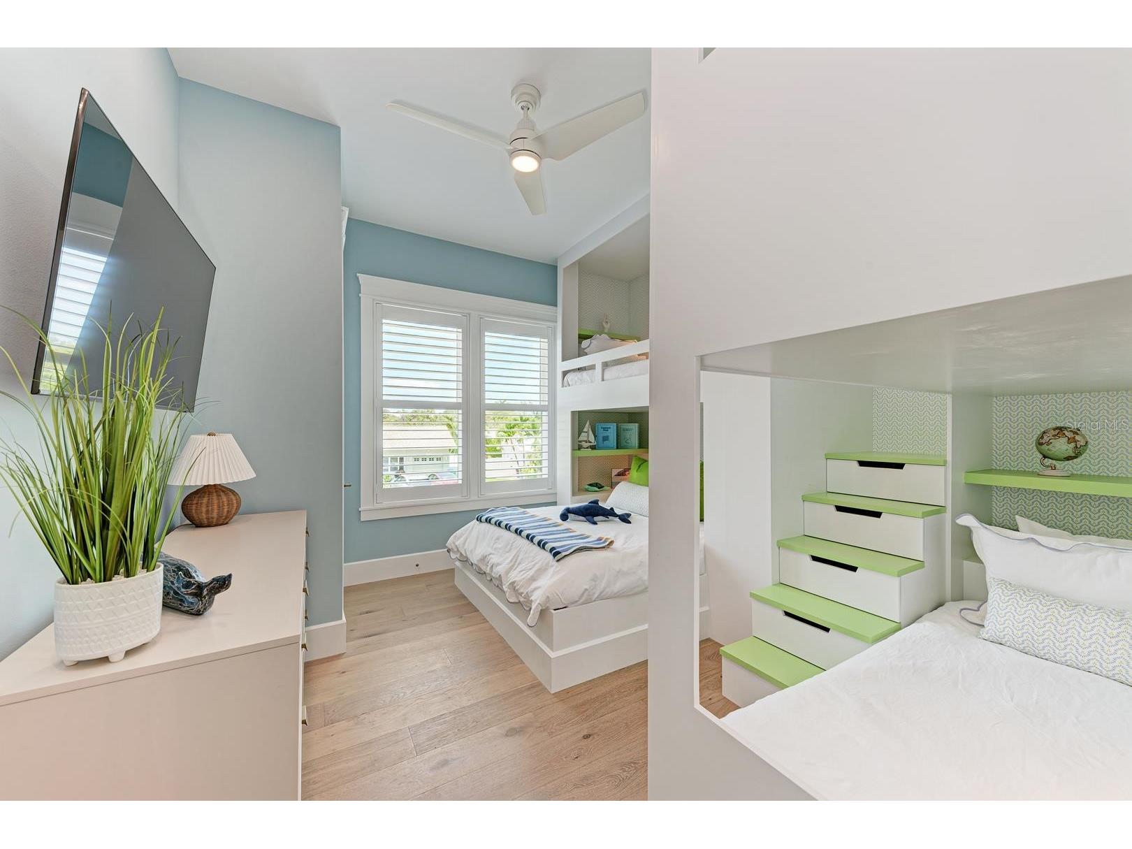 215 83rd Street Holmes Beach FL 34217 A4681928 image37