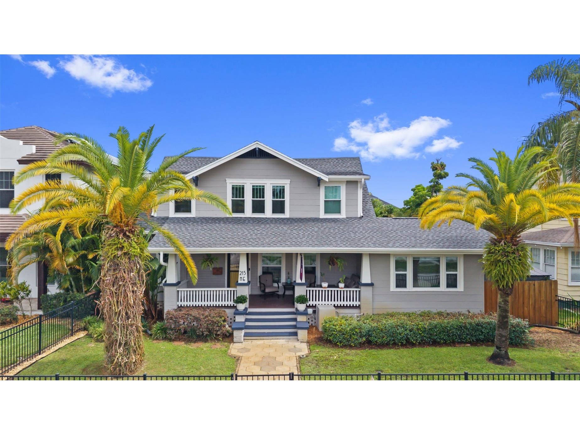 215 9th Avenue NE Saint Petersburg FL 33701 TB8516613 image1