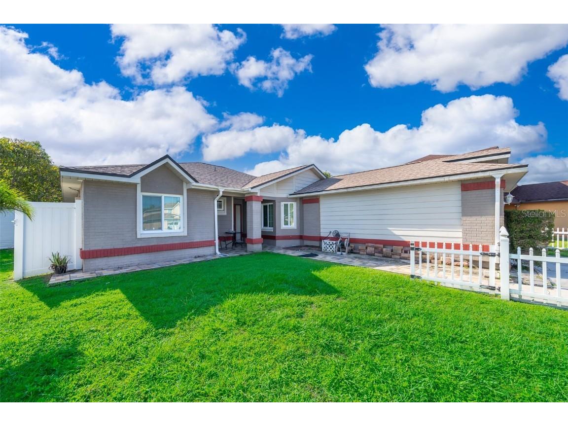 215 Applewood Court Kissimmee FL 34743 S5086048 image1