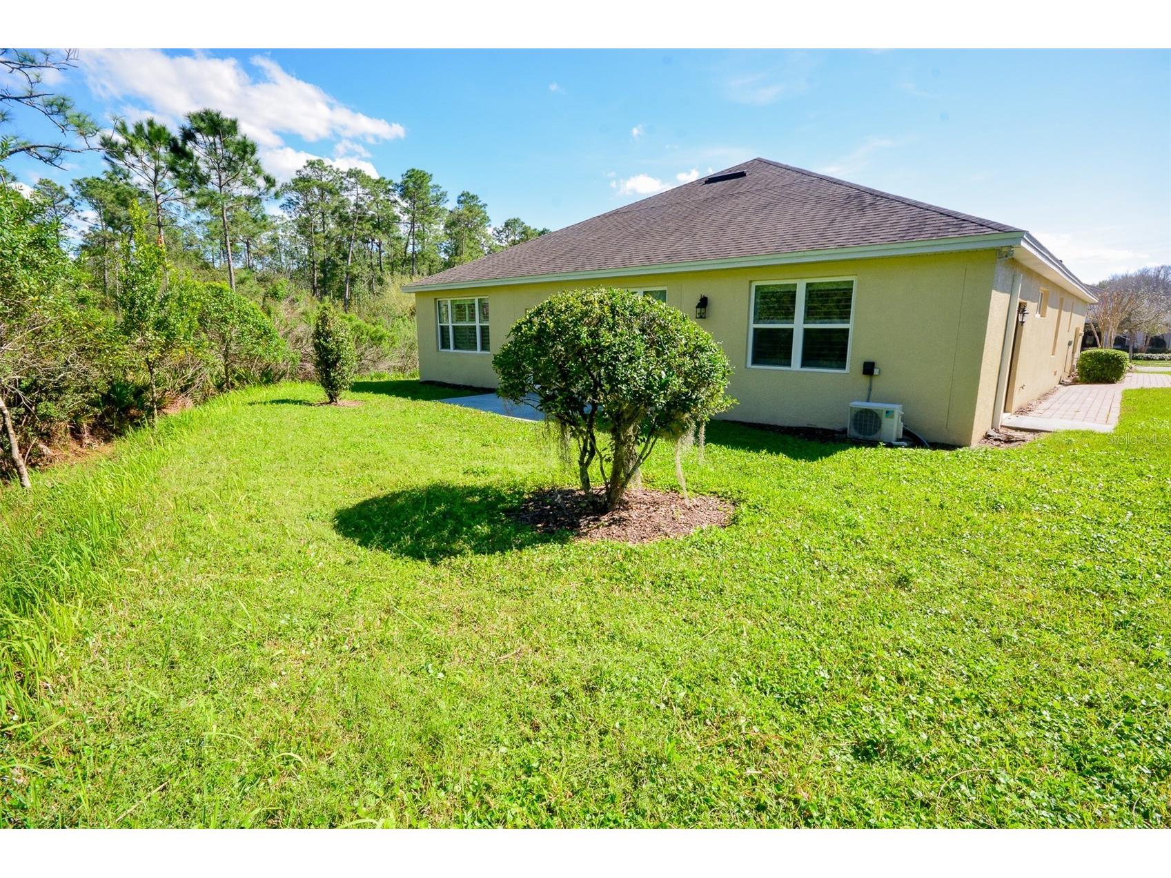 215 Avenham Drive Deland FL 32724 O6388928 image2