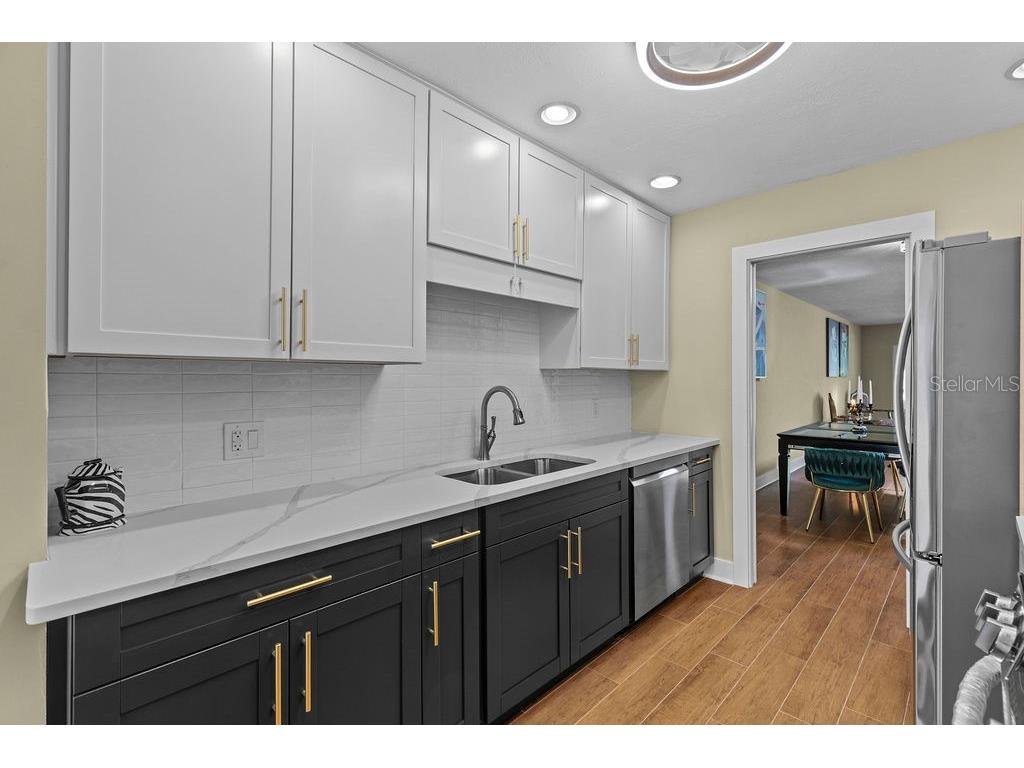 215 Boca Ciega Point Boulevard N #3 Saint Petersburg FL 33708 TB8519587 image11