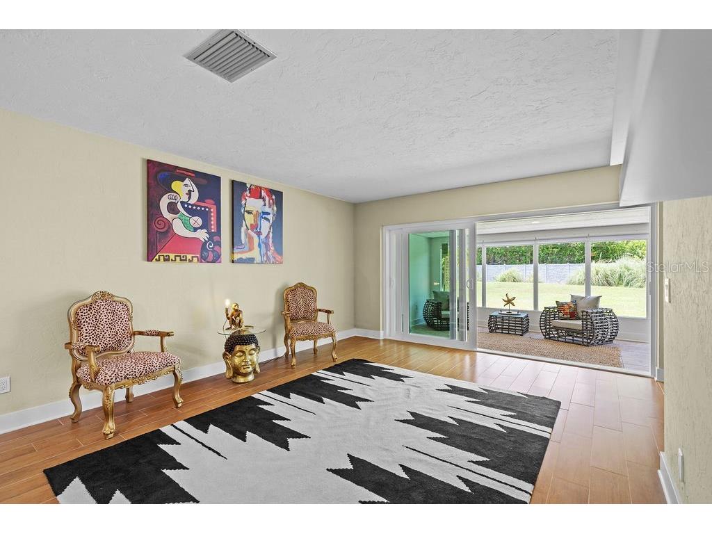215 Boca Ciega Point Boulevard N #3 Saint Petersburg FL 33708 TB8519587 image2