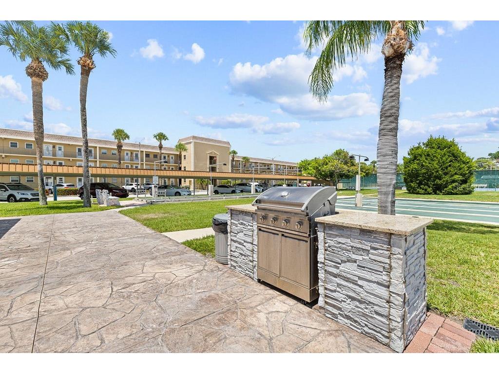 215 Boca Ciega Point Boulevard N #3 Saint Petersburg FL 33708 TB8519587 image48