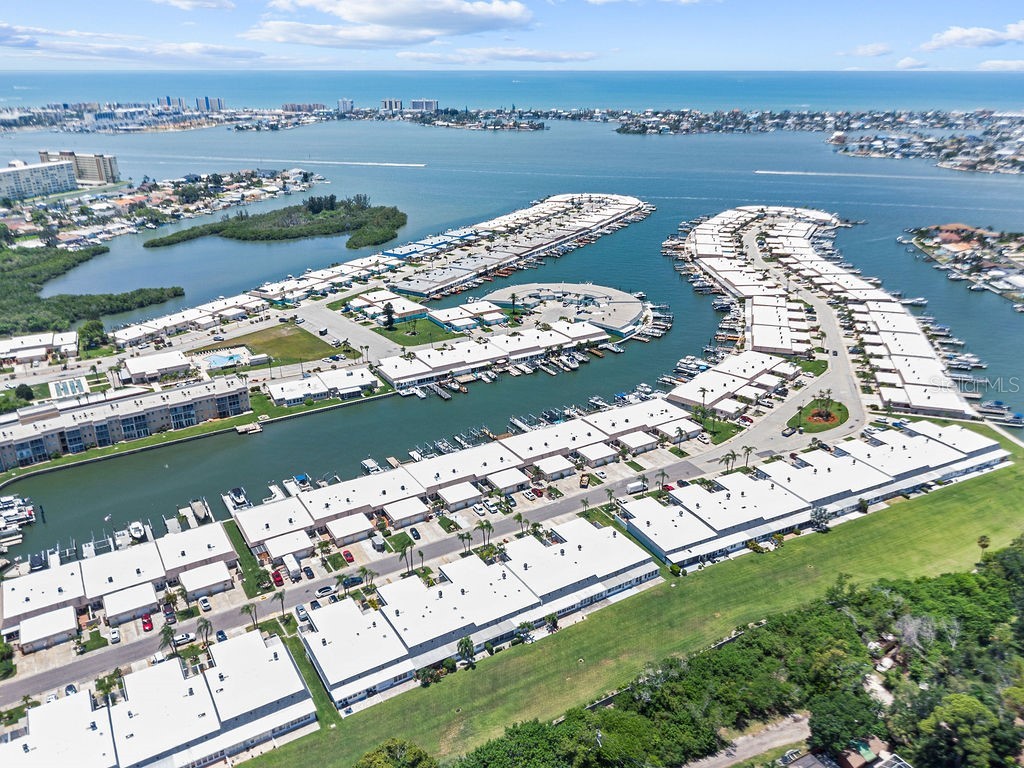 215 Boca Ciega Point Boulevard N #3 Saint Petersburg FL 33708 TB8519587 image73