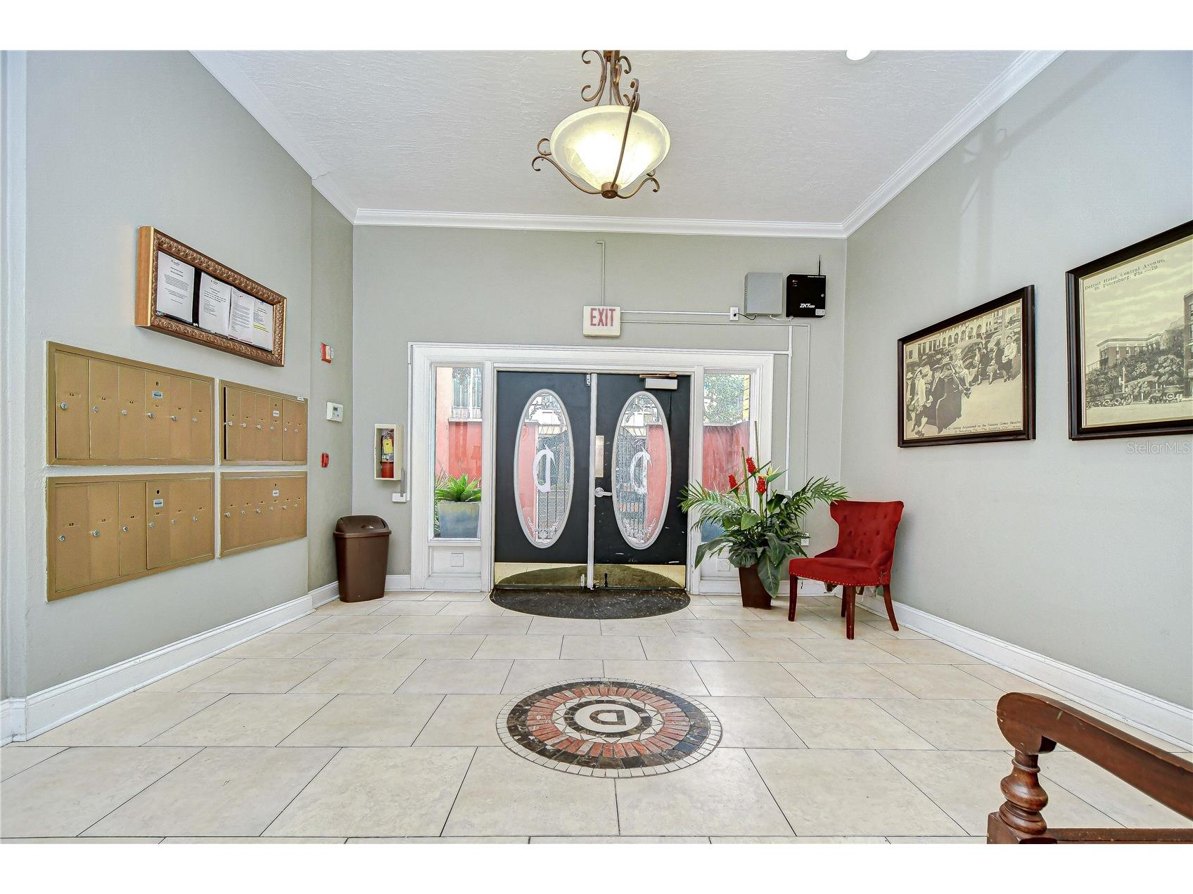 215 Central Avenue #2B Saint Petersburg FL 33701 TB8498463 image28