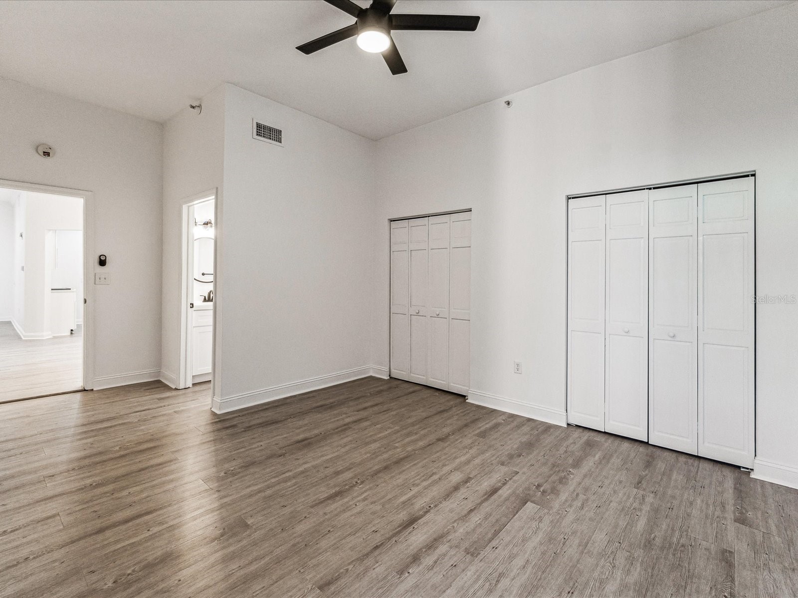 215 Central Avenue #3F Saint Petersburg FL 33701 TB8505968 image13