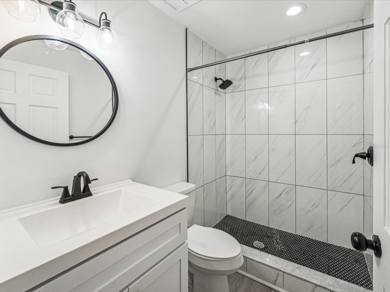 215 Central Avenue #3F Saint Petersburg FL 33701 TB8505968 image18