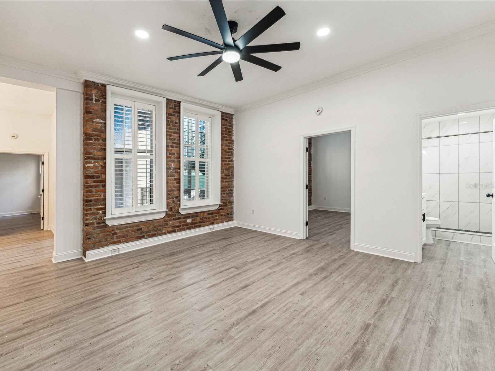 215 Central Avenue #3F Saint Petersburg FL 33701 TB8505968 image2
