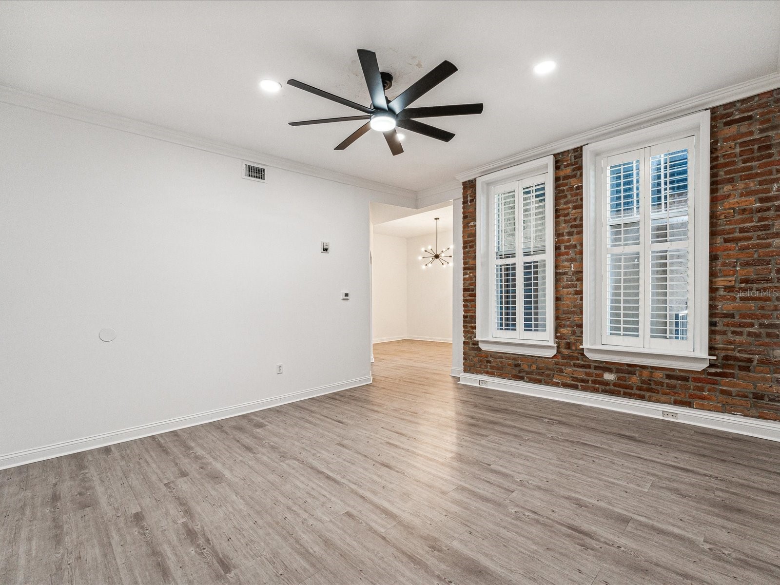 215 Central Avenue #3F Saint Petersburg FL 33701 TB8505968 image3