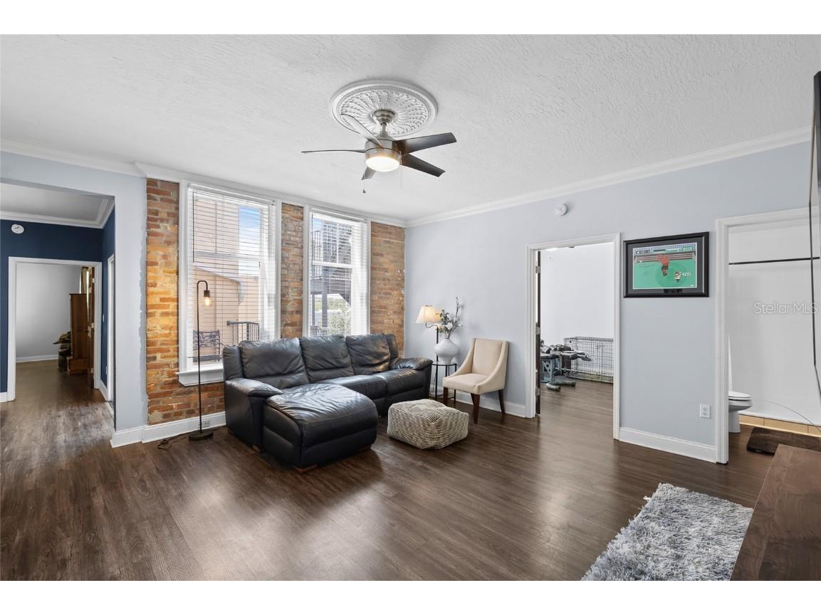 215 Central Avenue #4F Saint Petersburg FL 33701 TB8400529 image4