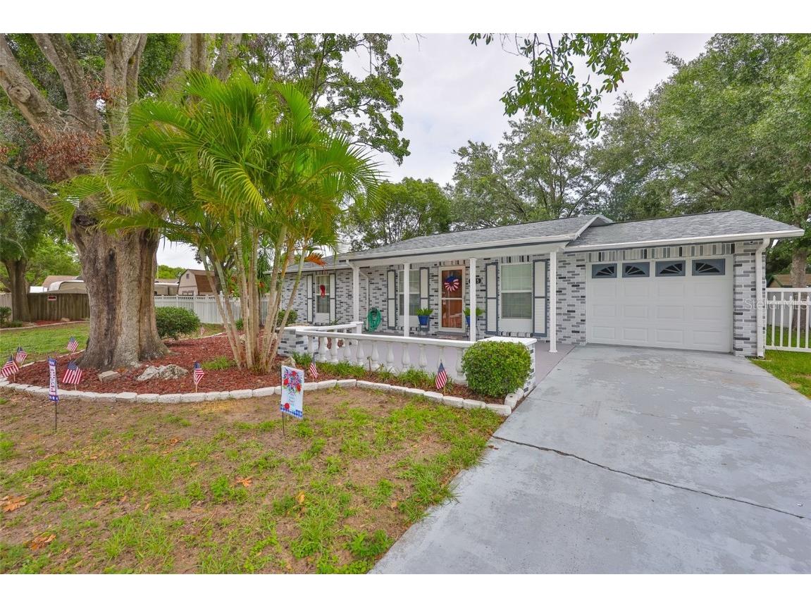 215 Claire Drive Seffner FL 33584 TB8393815 image1
