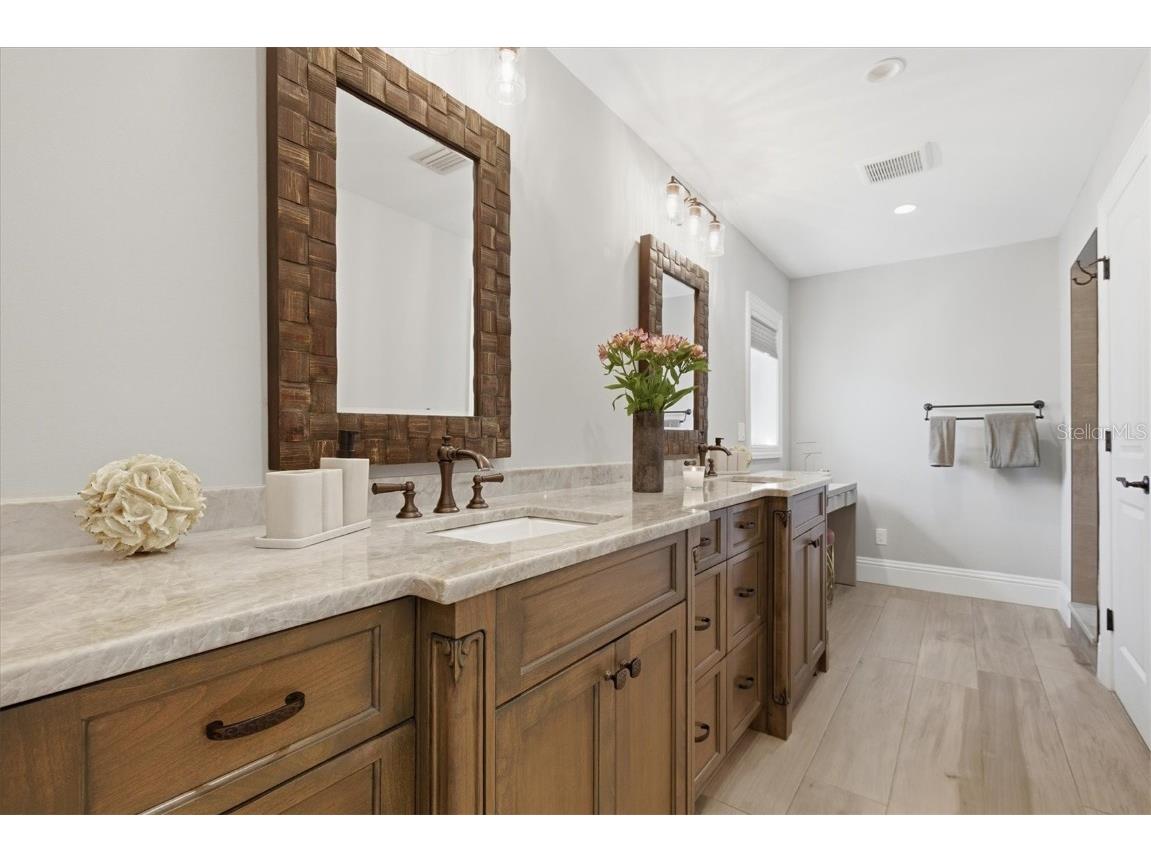 215 Driftwood Lane Largo FL 33770 TB8450841 image43