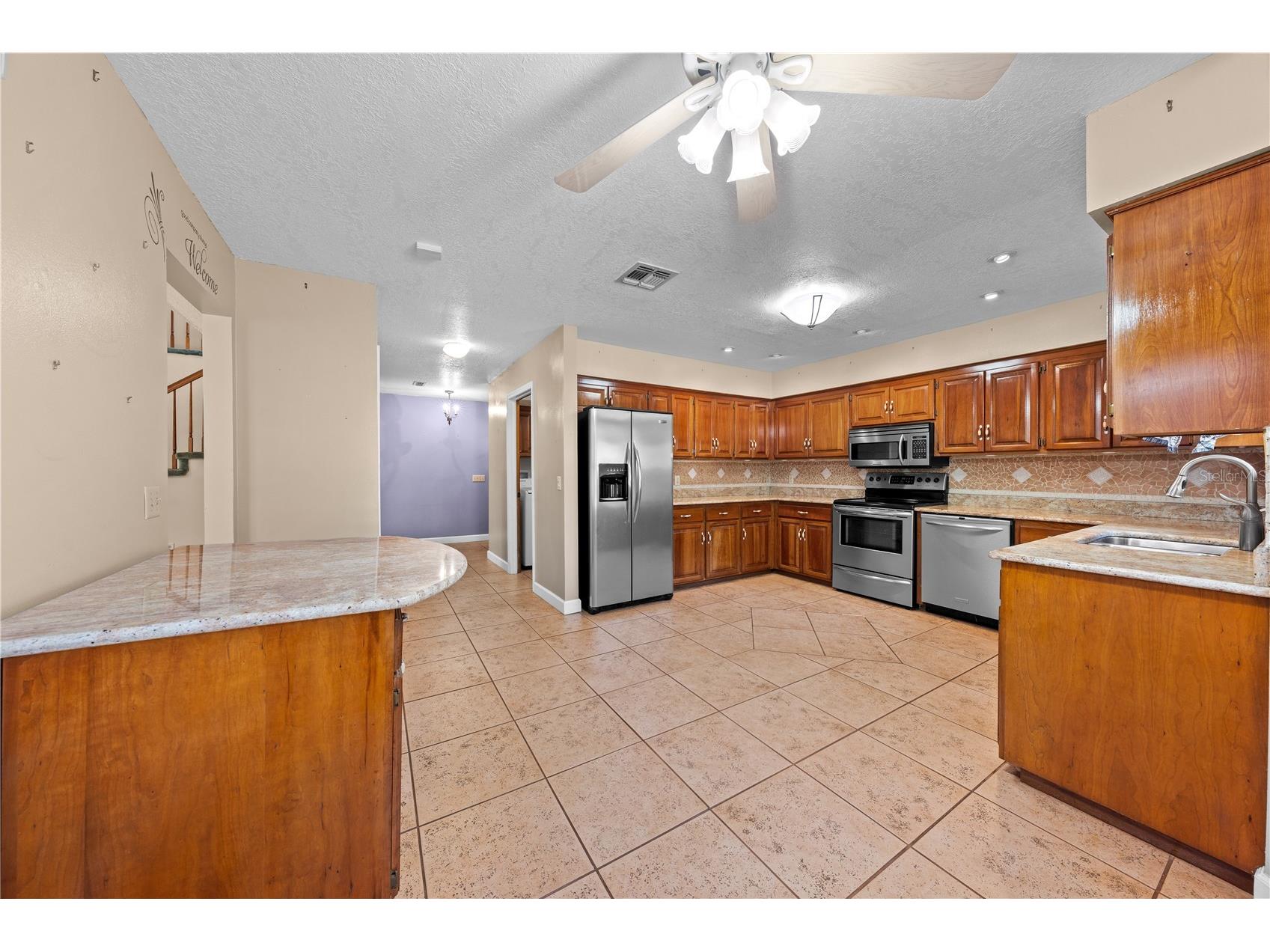 215 E Lake Shore Boulevard Kissimmee FL 34744 - EAST LAKE TOHO O6369181 image16