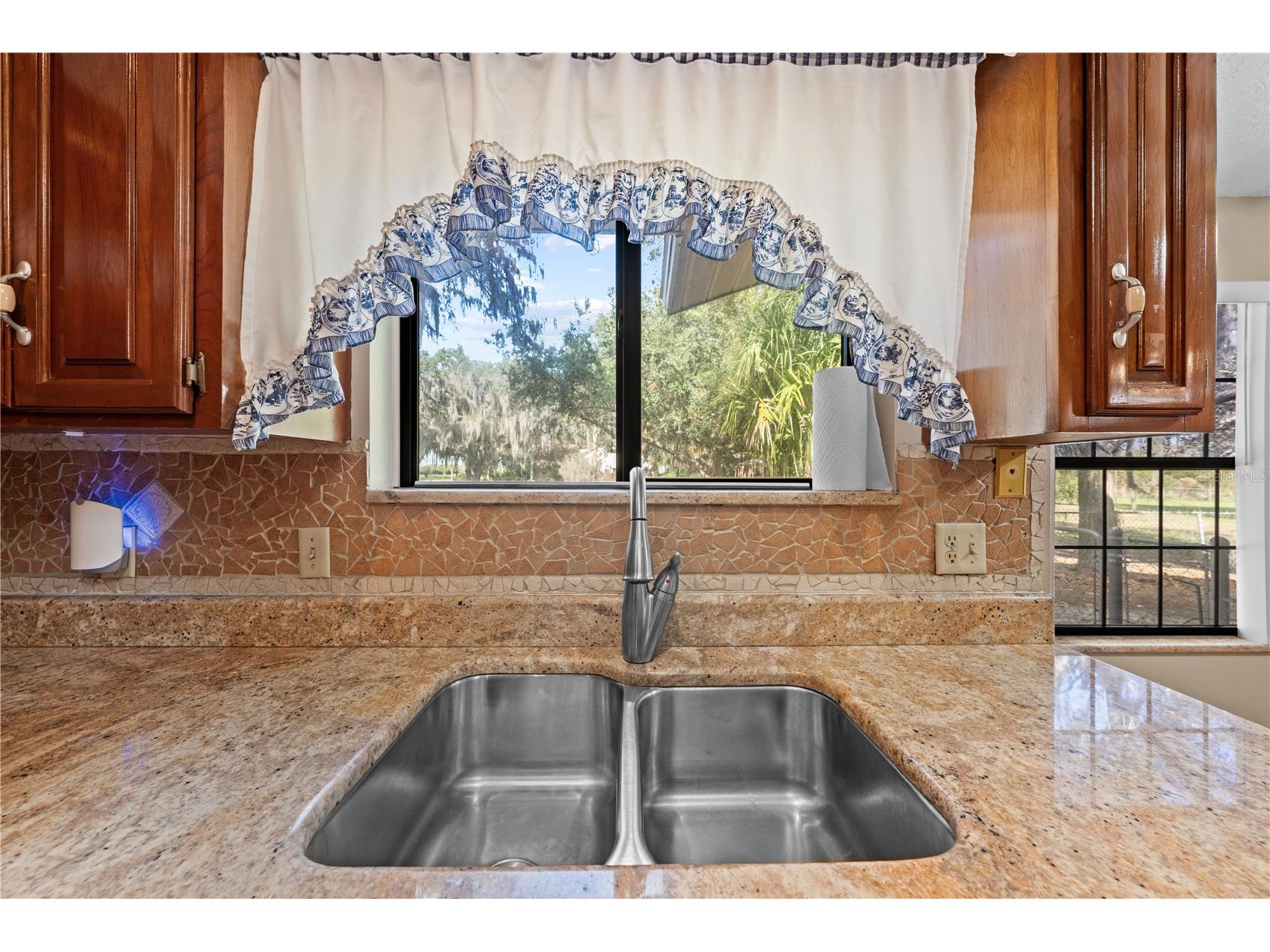 215 E Lake Shore Boulevard Kissimmee FL 34744 - EAST LAKE TOHO O6369181 image21