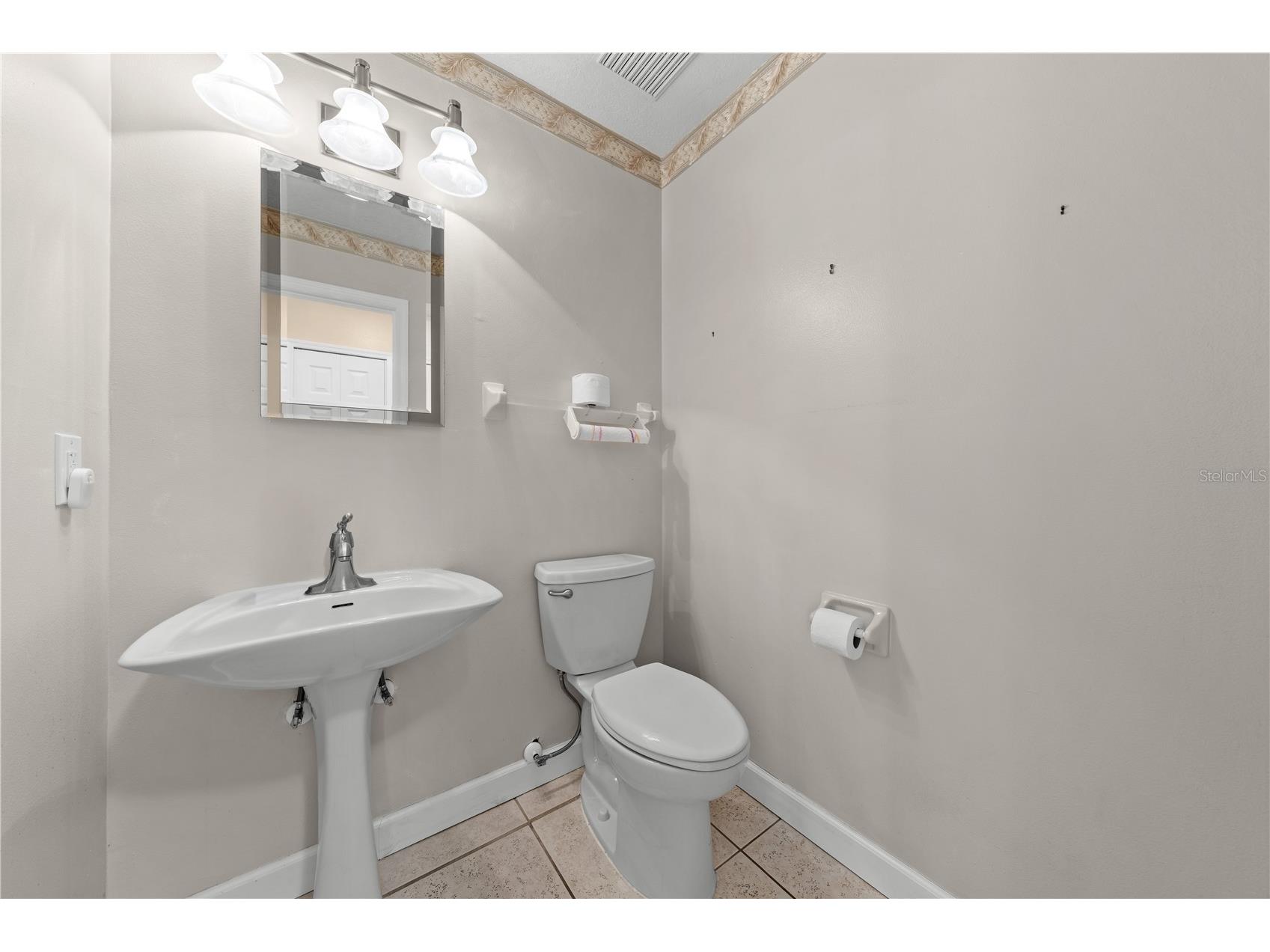215 E Lake Shore Boulevard Kissimmee FL 34744 - EAST LAKE TOHO O6369181 image23