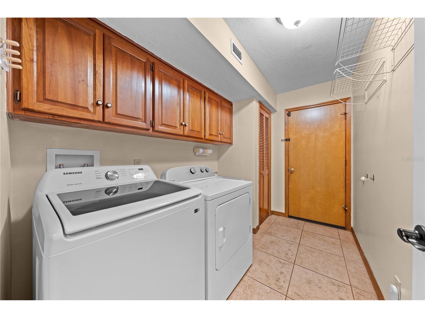 215 E Lake Shore Boulevard Kissimmee FL 34744 - EAST LAKE TOHO O6369181 image44