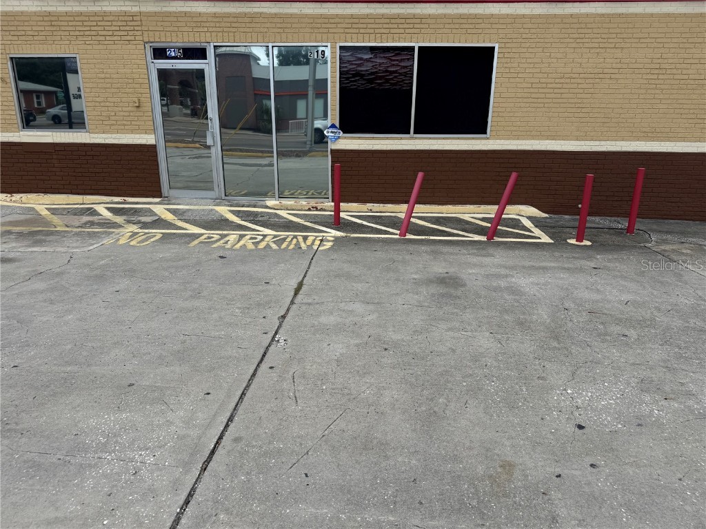 215 E Main Street Apopka FL 32703 O6327988 image1