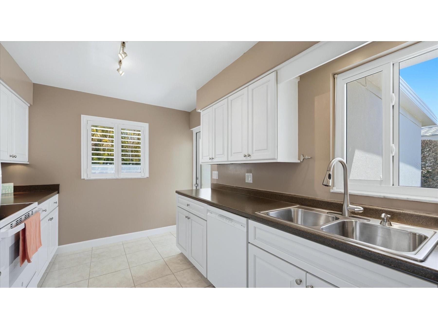 215 Fair Winds Drive #215 Nokomis FL 34275 N6143484 image10
