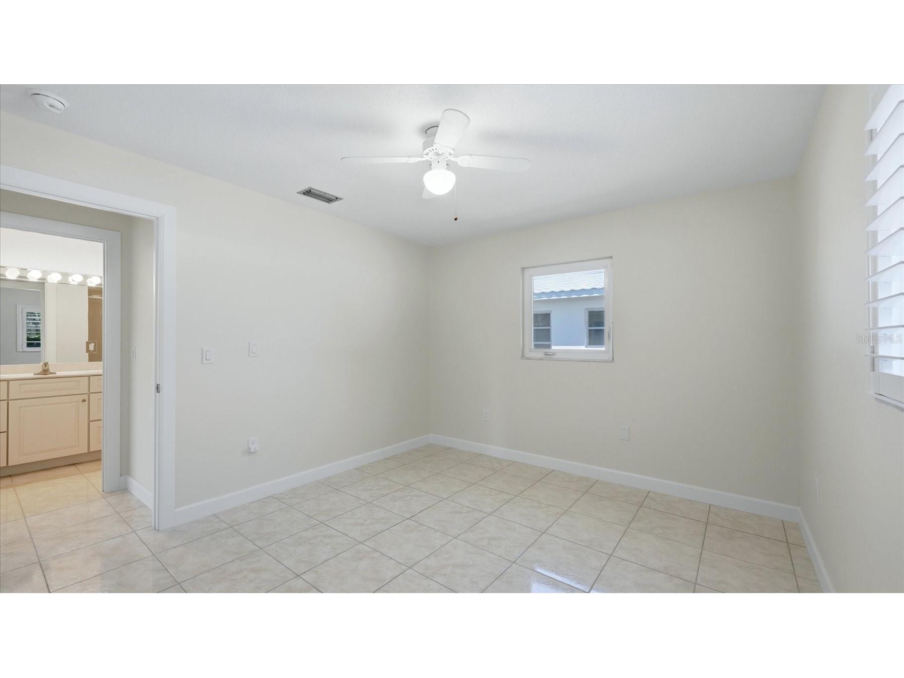 215 Fair Winds Drive #215 Nokomis FL 34275 N6143484 image17