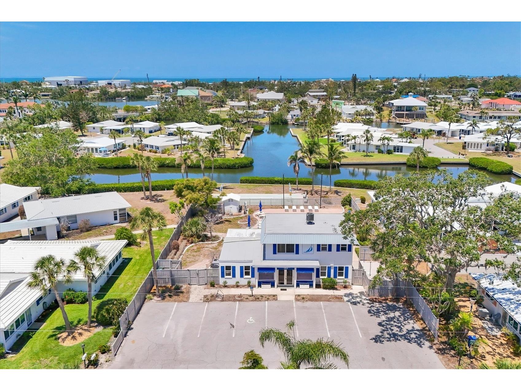 215 Fair Winds Drive #215 Nokomis FL 34275 N6143484 image28