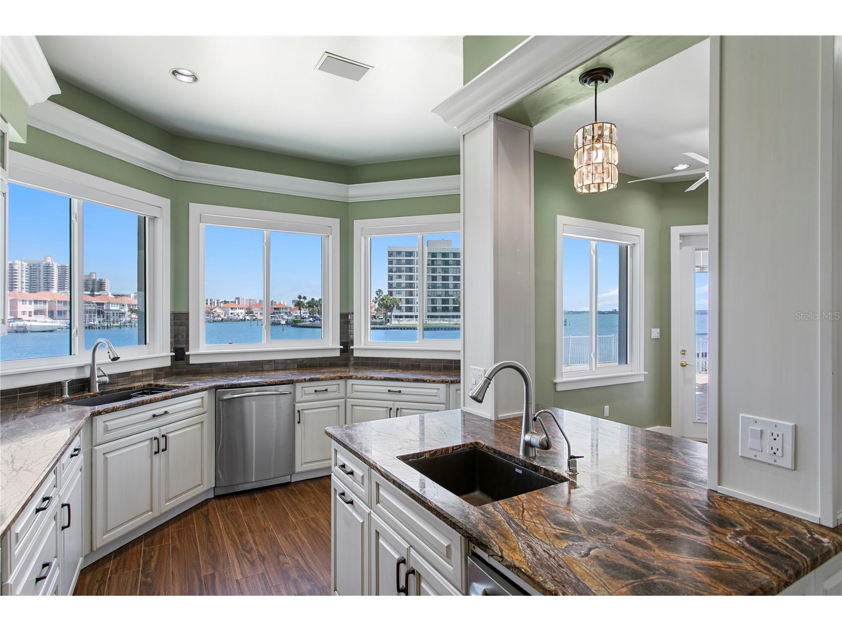 215 Harrison Avenue Belleair Beach FL 33786 - CLEARWATER HARBOR TB8502384 image16